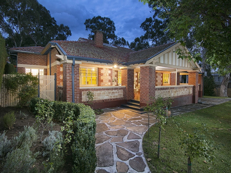 20 SOUTH TERRACE, Kensington Gardens Sold by Booth Real Estate - image 1