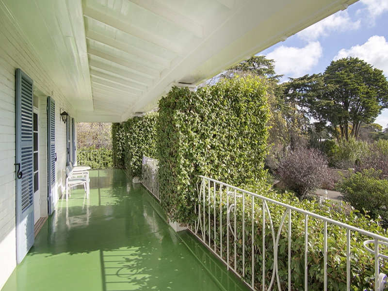 4 BROOKSIDE ROAD, Springfield Sold by Booth Real Estate - image 1