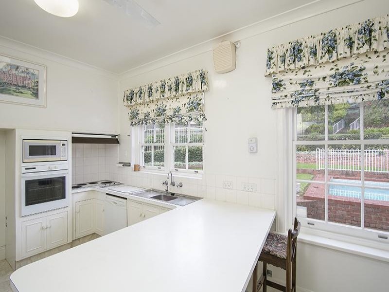 4 BROOKSIDE ROAD, Springfield Sold by Booth Real Estate - image 1