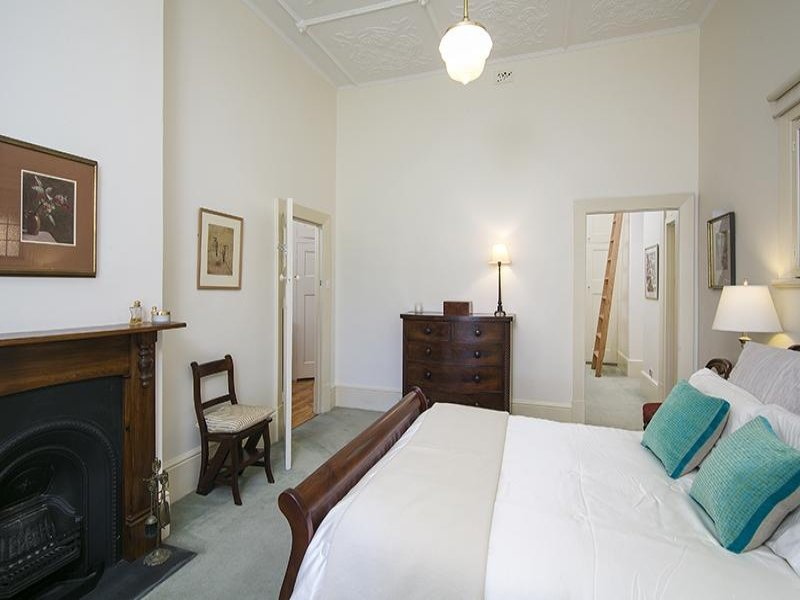5 PEMBROKE STREET, College Park Sold by Booth Real Estate - image 1