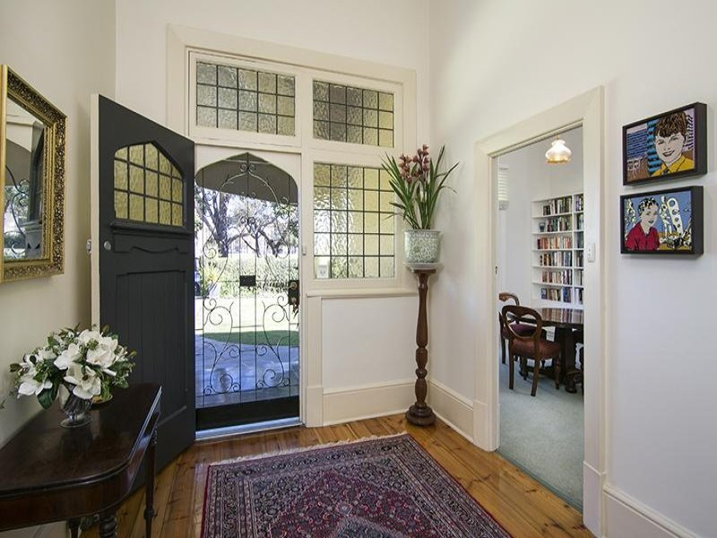 5 PEMBROKE STREET, College Park Sold by Booth Real Estate - image 1