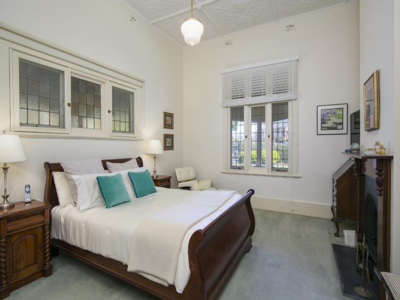 5 PEMBROKE STREET, College Park Sold by Booth Real Estate - image 1