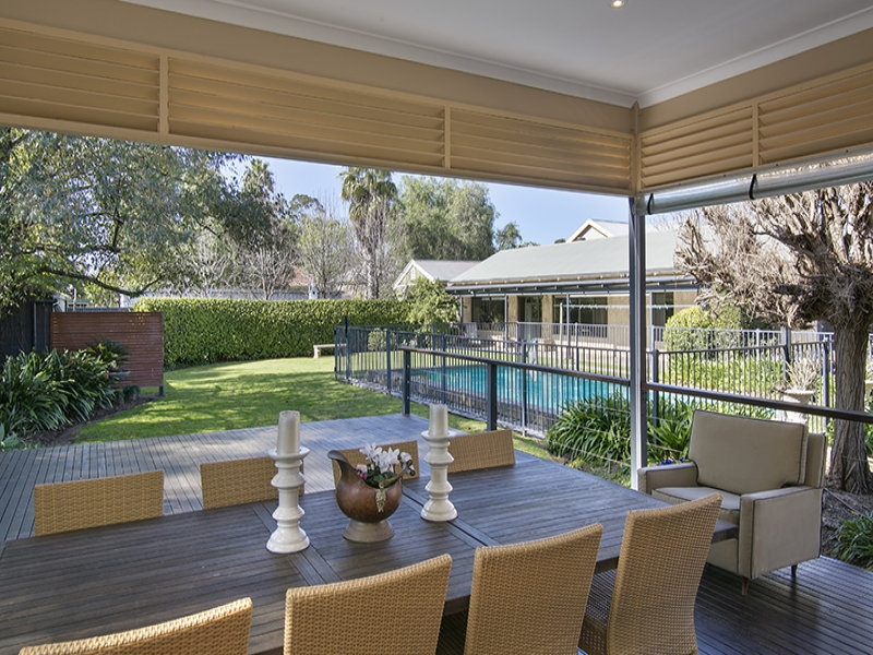 5 PEMBROKE STREET, College Park Sold by Booth Real Estate - image 1