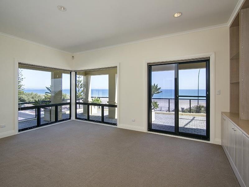 171 ESPLANADE, Brighton Sold by Booth Real Estate - image 1