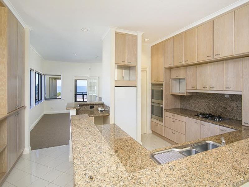 171 ESPLANADE, Brighton Sold by Booth Real Estate - image 1