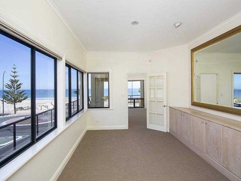 171 ESPLANADE, Brighton Sold by Booth Real Estate - image 1