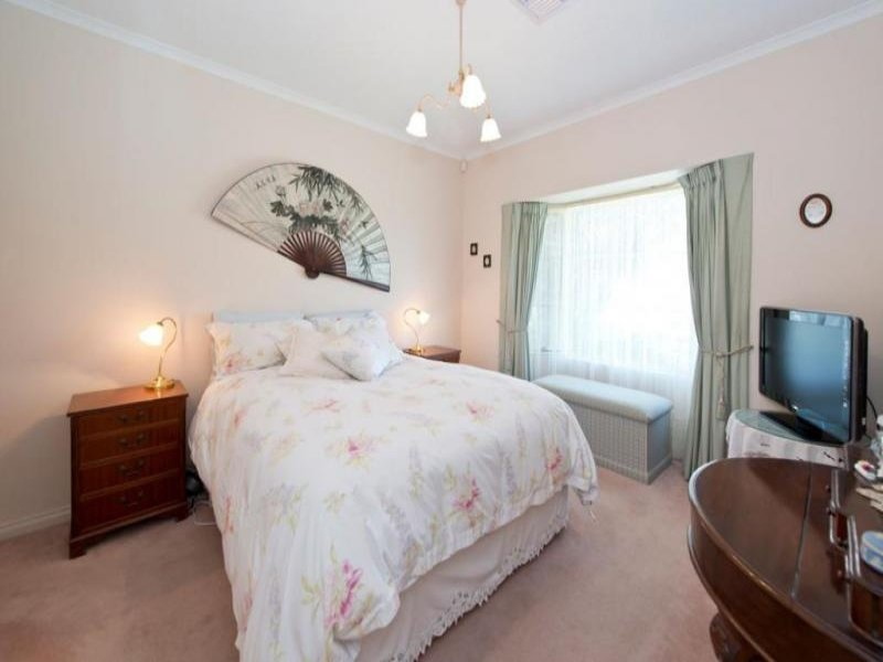 8/48 Glen Stuart Road, Magill Sold by Booth Real Estate - image 1