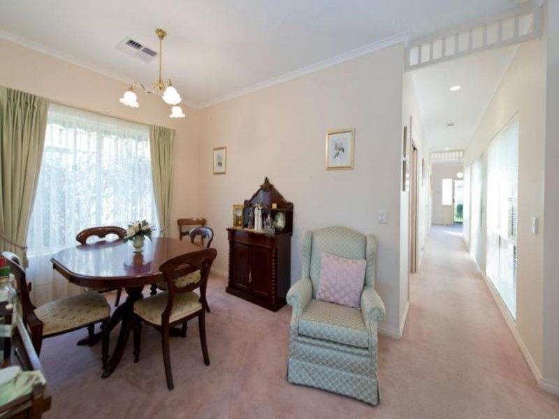 8/48 Glen Stuart Road, Magill Sold by Booth Real Estate - image 1