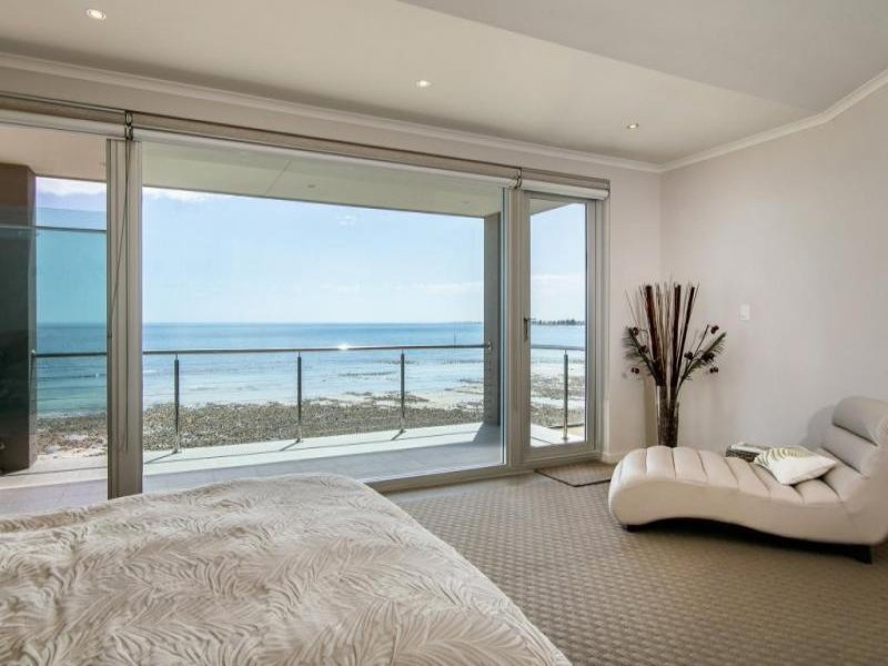 2 ESPLANADE, Marino Sold by Booth Real Estate - image 1