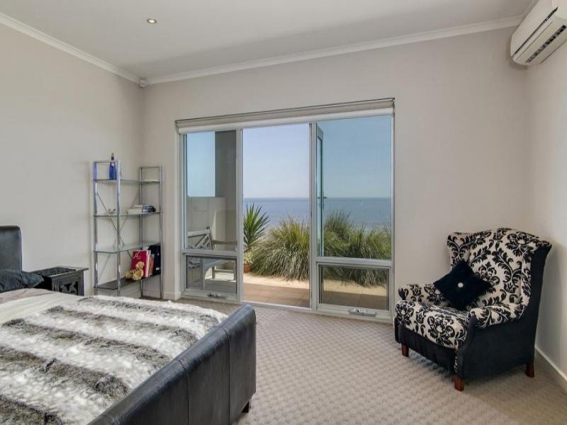 2 ESPLANADE, Marino Sold by Booth Real Estate - image 1