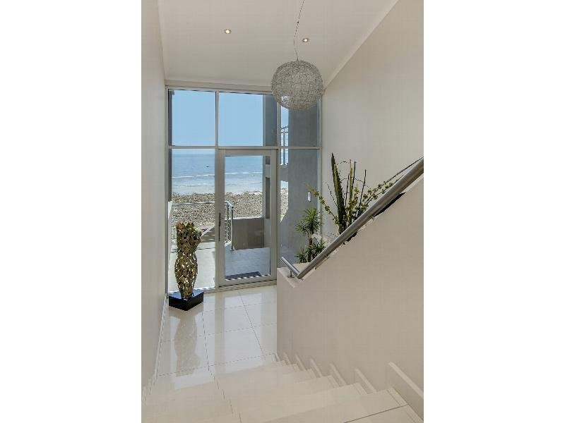 2 ESPLANADE, Marino Sold by Booth Real Estate - image 1