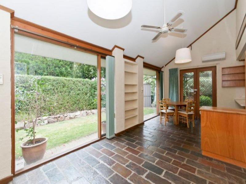 RES/1 WELLINGTON TERRACE, Fullarton Sold by Booth Real Estate - image 1