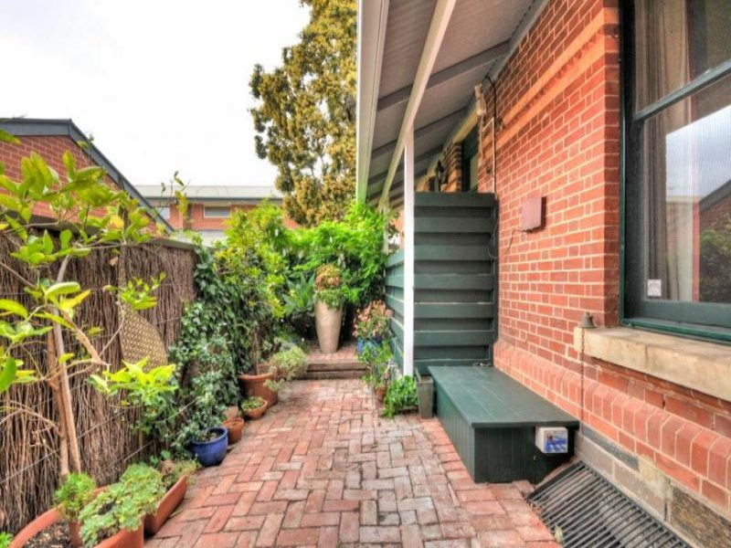 1/414 CARRINGTON STREET, Adelaide Sold by Booth Real Estate - image 1