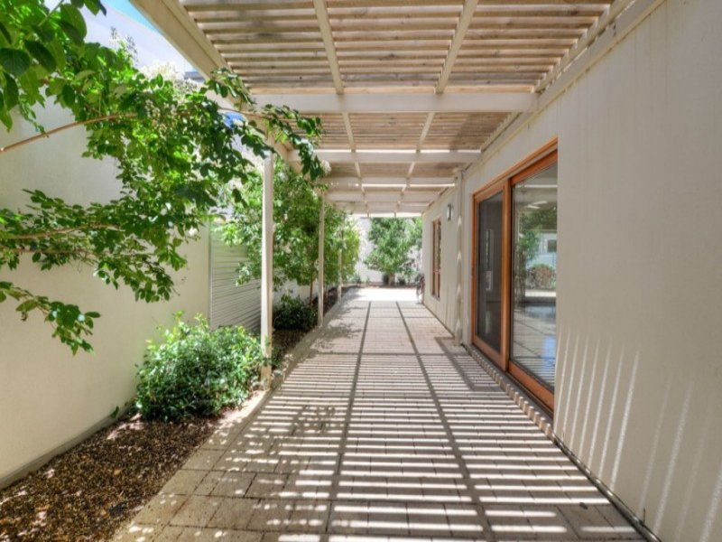 3 RIVERBANK CIRCUIT, Campbelltown Sold by Booth Real Estate - image 1