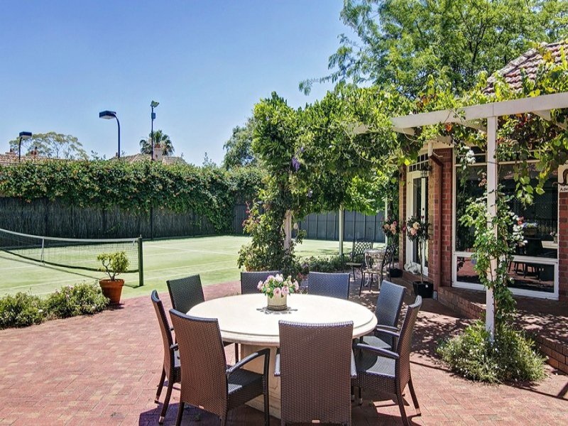 353 PORTRUSH ROAD, Toorak Gardens Sold by Booth Real Estate - image 1
