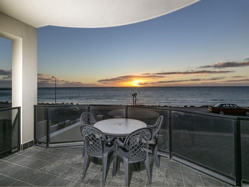 28 NORTH Esplanade, Glenelg North Sold by Booth Real Estate - image 1