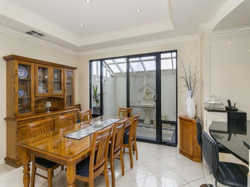 28 NORTH Esplanade, Glenelg North Sold by Booth Real Estate - image 1