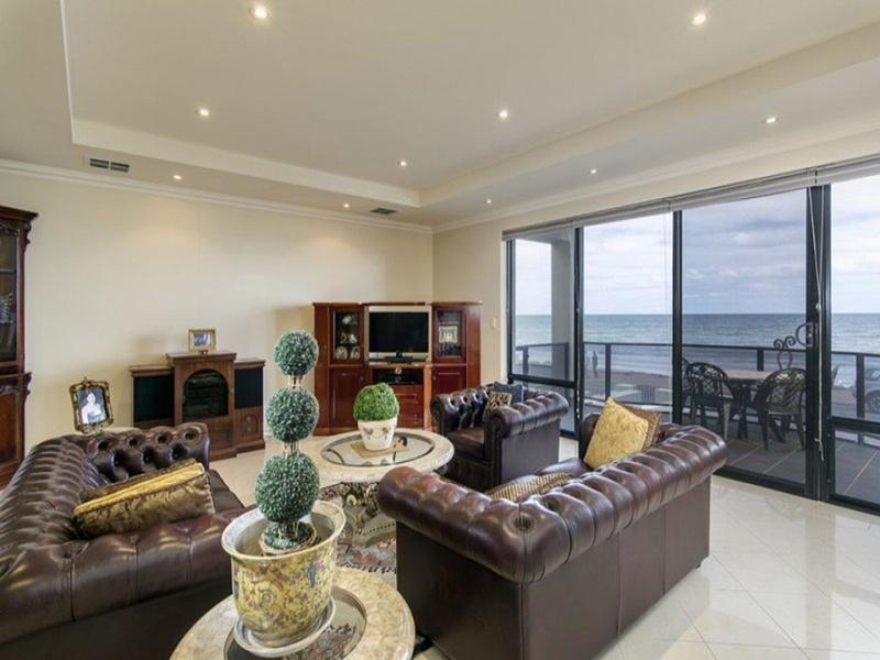 28 NORTH Esplanade, Glenelg North Sold by Booth Real Estate - image 1