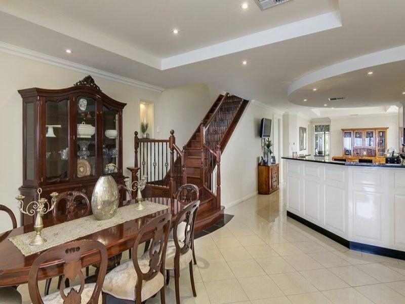 28 NORTH Esplanade, Glenelg North Sold by Booth Real Estate - image 1