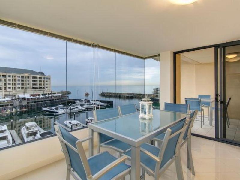 38/31 Colley Terrace, Glenelg Sold by Booth Real Estate - image 1