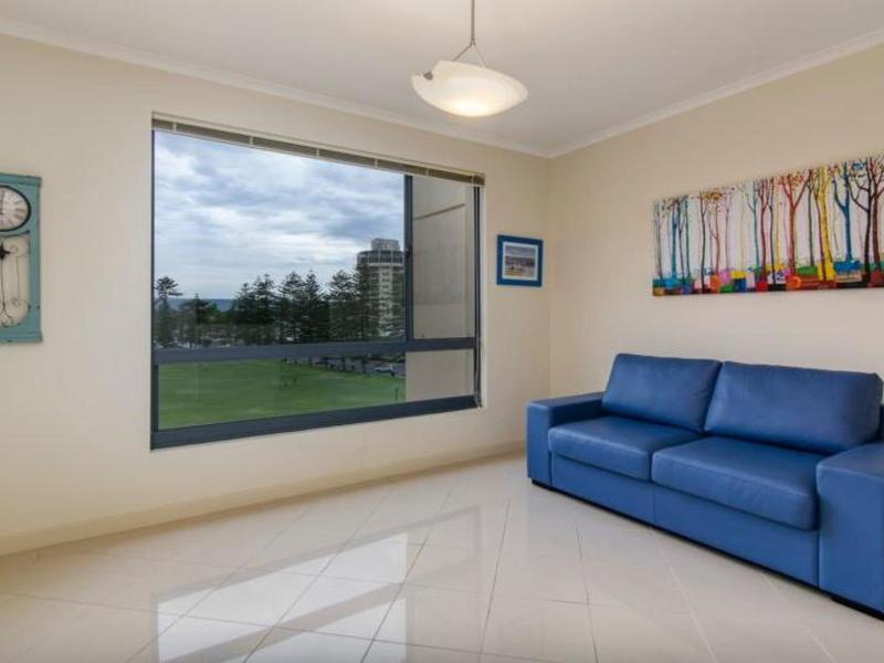 38/31 Colley Terrace, Glenelg Sold by Booth Real Estate - image 1