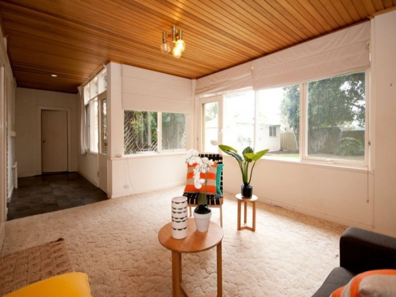 3 STIRLING STREET, Tusmore Sold by Booth Real Estate - image 1