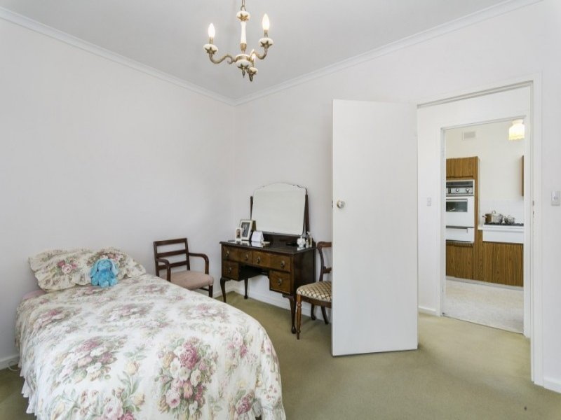 2/4 GARDINER COURT, Magill Sold by Booth Real Estate - image 1