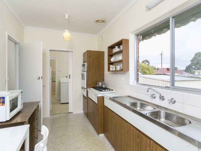2/4 GARDINER COURT, Magill Sold by Booth Real Estate - image 1