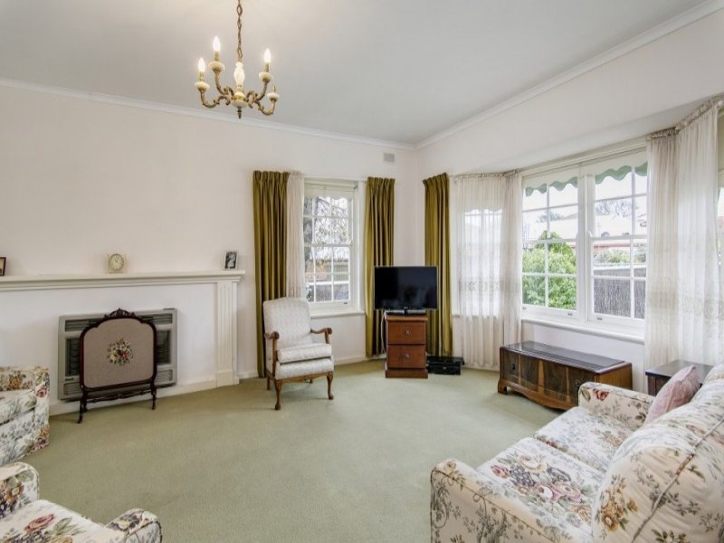 2/4 GARDINER COURT, Magill Sold by Booth Real Estate - image 1