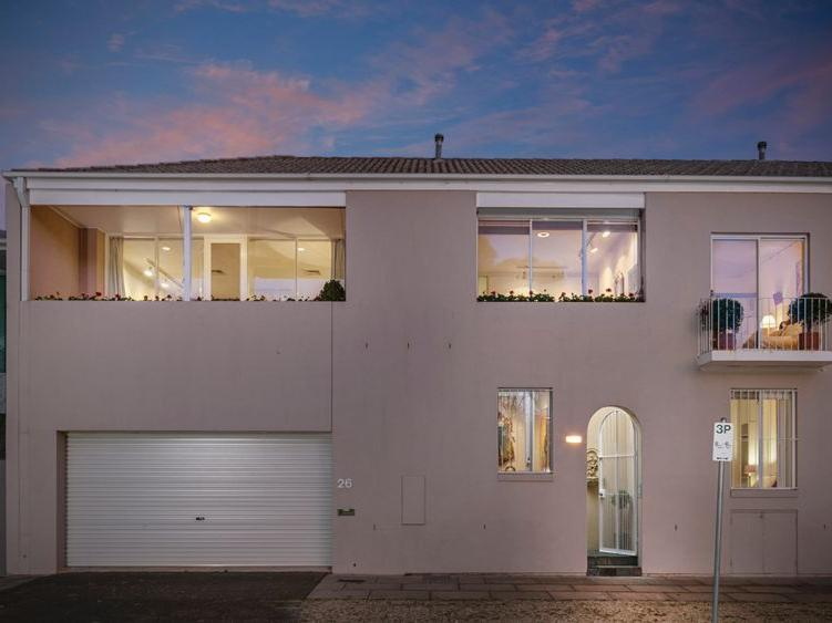 26 KINGSTON TERRACE EAST, North Adelaide Sold by Booth Real Estate - image 1
