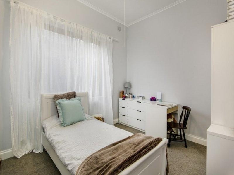 41 SEAVIEW Road, Tennyson Sold by Booth Real Estate - image 1