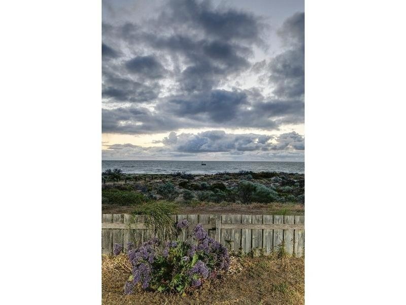 41 SEAVIEW Road, Tennyson Sold by Booth Real Estate - image 1