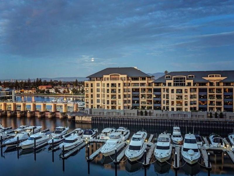 63/3 Holdfast Promenade, Glenelg Sold by Booth Real Estate - image 1