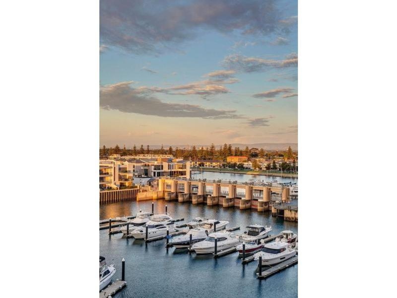 63/3 Holdfast Promenade, Glenelg Sold by Booth Real Estate - image 1