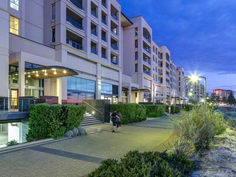 63/3 Holdfast Promenade, Glenelg Sold by Booth Real Estate - image 1