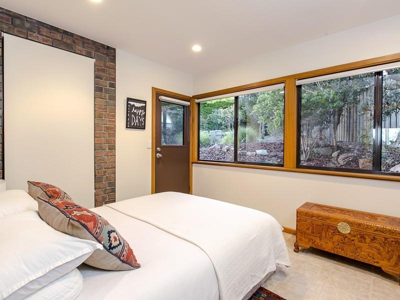 45 HAYWARD COURT, Mccracken Sold by Booth Real Estate - image 1
