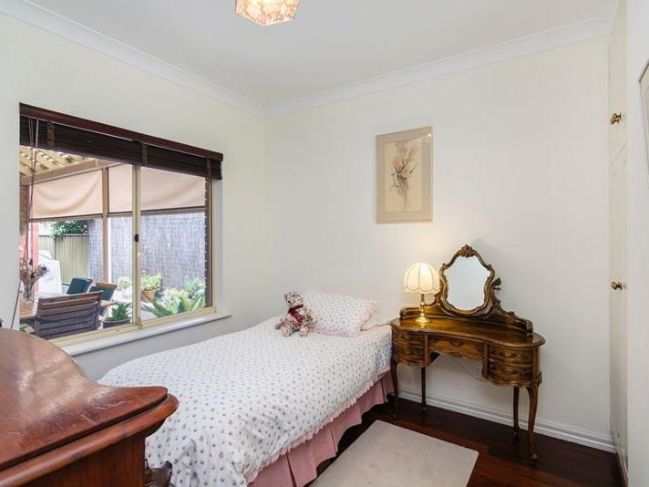 21A FORT AVENUE, Kensington Gardens Sold by Booth Real Estate - image 1