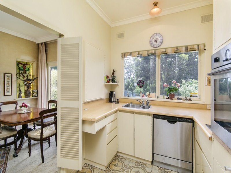 18 PENARTH AVENUE, Beaumont Sold by Booth Real Estate - image 1