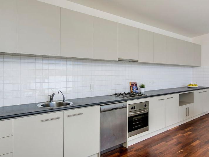 9/80 GILLES STREET, Adelaide Sold by Booth Real Estate - image 1