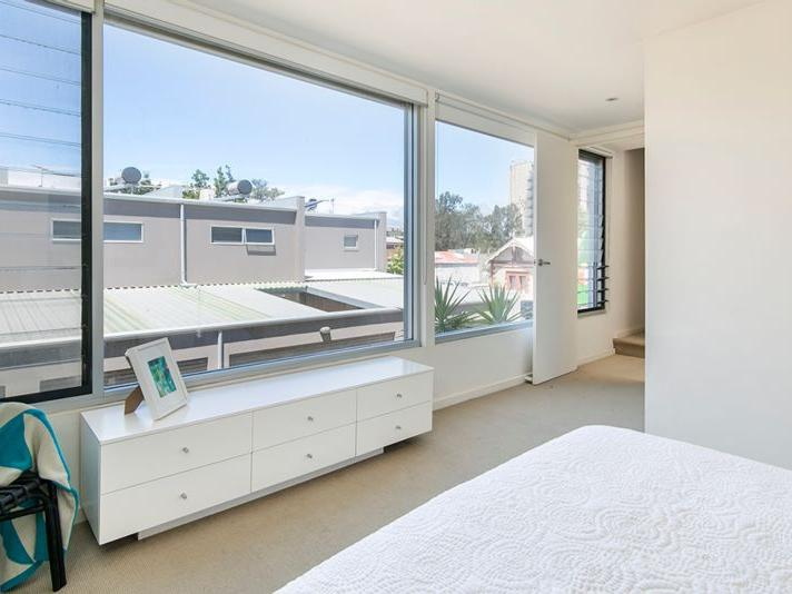 9/80 GILLES STREET, Adelaide Sold by Booth Real Estate - image 1