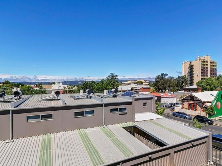 9/80 GILLES STREET, Adelaide Sold by Booth Real Estate - image 1