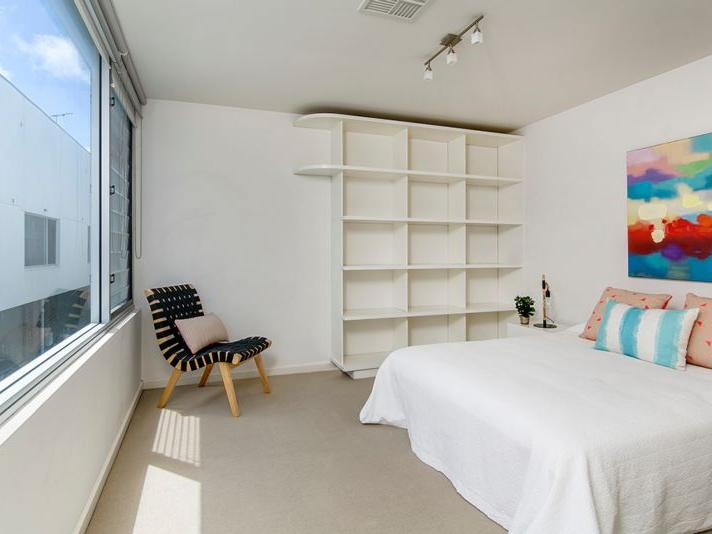 9/80 GILLES STREET, Adelaide Sold by Booth Real Estate - image 1