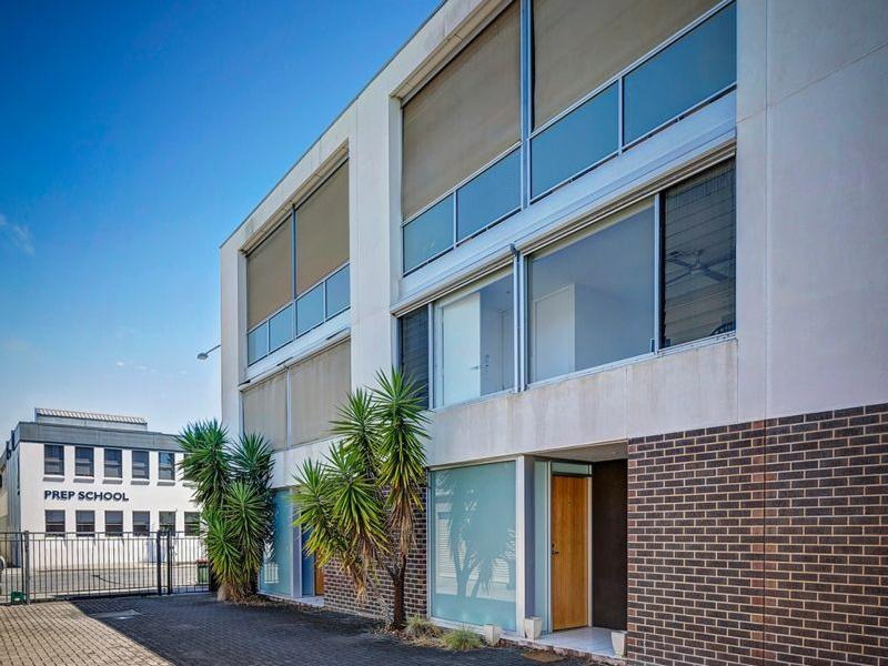 9/80 GILLES STREET, Adelaide Sold by Booth Real Estate - image 1