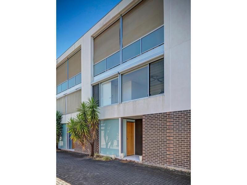 9/80 GILLES STREET, Adelaide Sold by Booth Real Estate - image 1