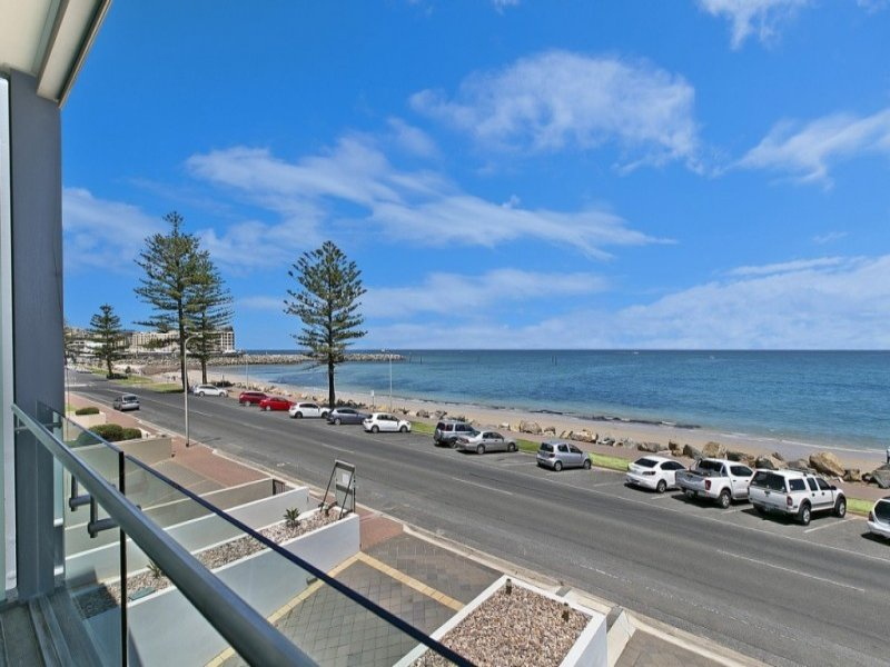 17B NORTH ESPLANADE, Glenelg North Sold by Booth Real Estate - image 1