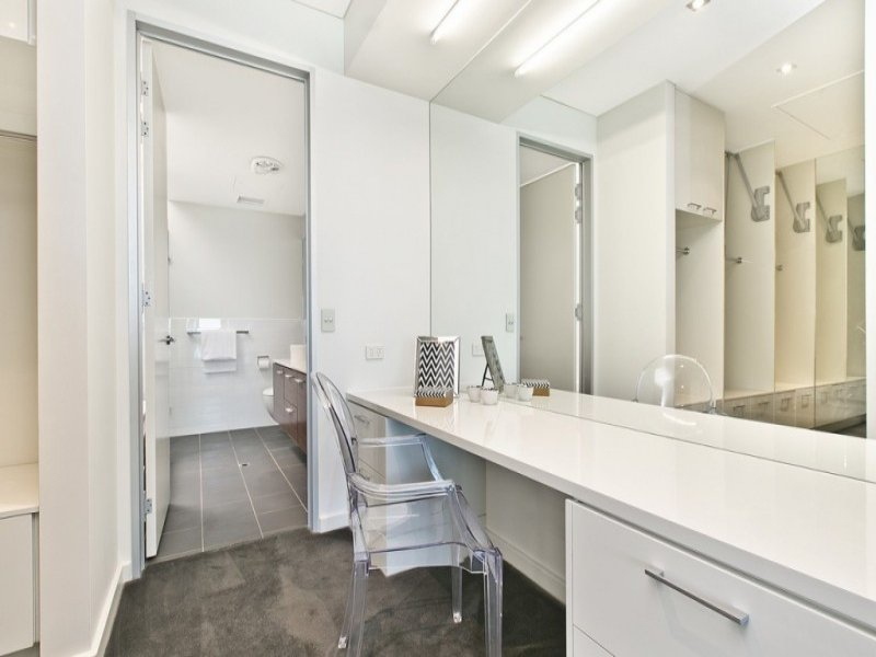 17B NORTH ESPLANADE, Glenelg North Sold by Booth Real Estate - image 1