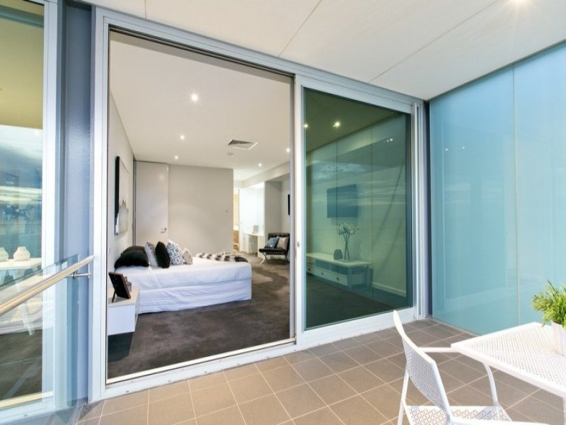 17B NORTH ESPLANADE, Glenelg North Sold by Booth Real Estate - image 1