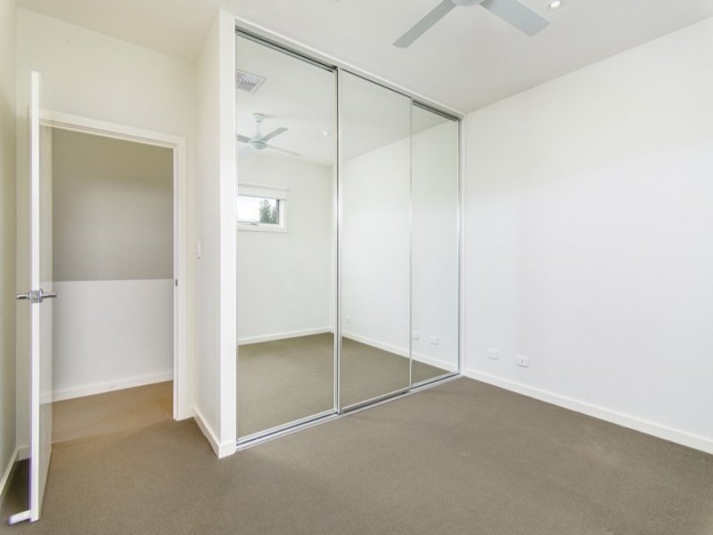 5 RIVERBANK CIRCUIT, Campbelltown Sold by Booth Real Estate - image 1