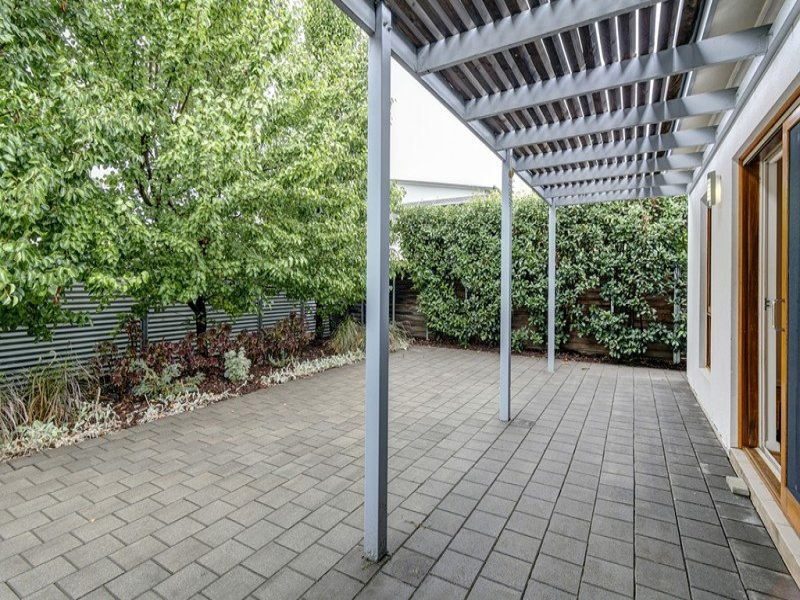 5 RIVERBANK CIRCUIT, Campbelltown Sold by Booth Real Estate - image 1
