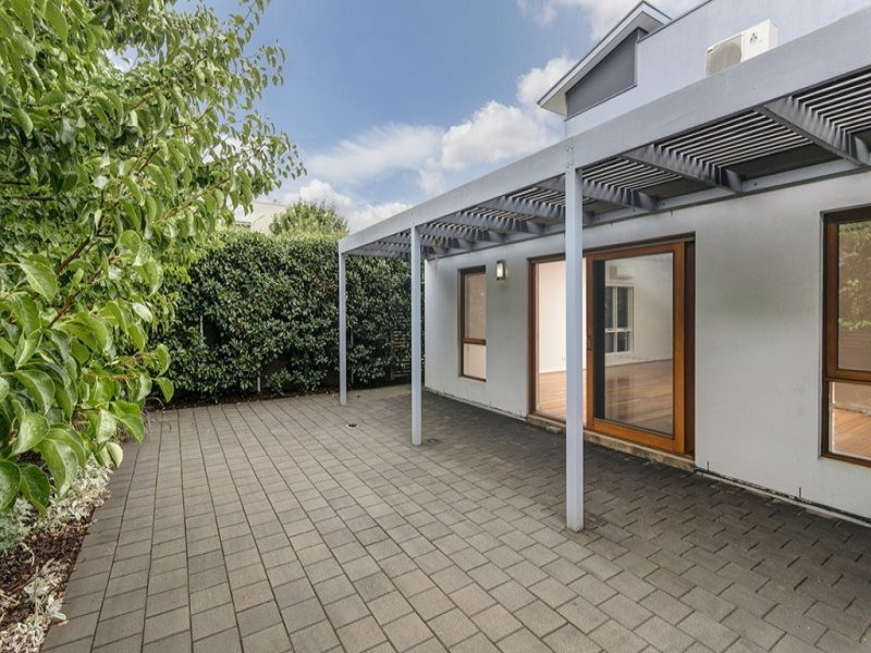 5 RIVERBANK CIRCUIT, Campbelltown Sold by Booth Real Estate - image 1